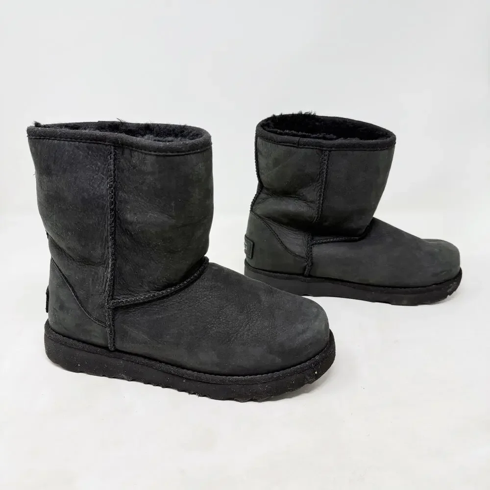[UGG] Black Classic II Waterproof Suede Winter Boots Cozy Shearling Kids Size 3